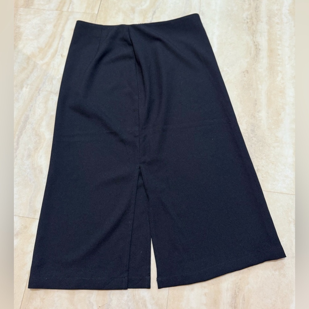 ABERCROMBIE AND FITCH Elegant Black Midi Skirt (US 6)